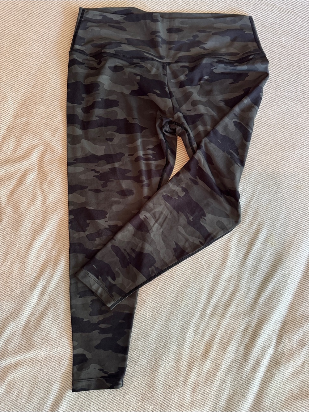 Kira Grace Leggings - Olive Green Camouflage